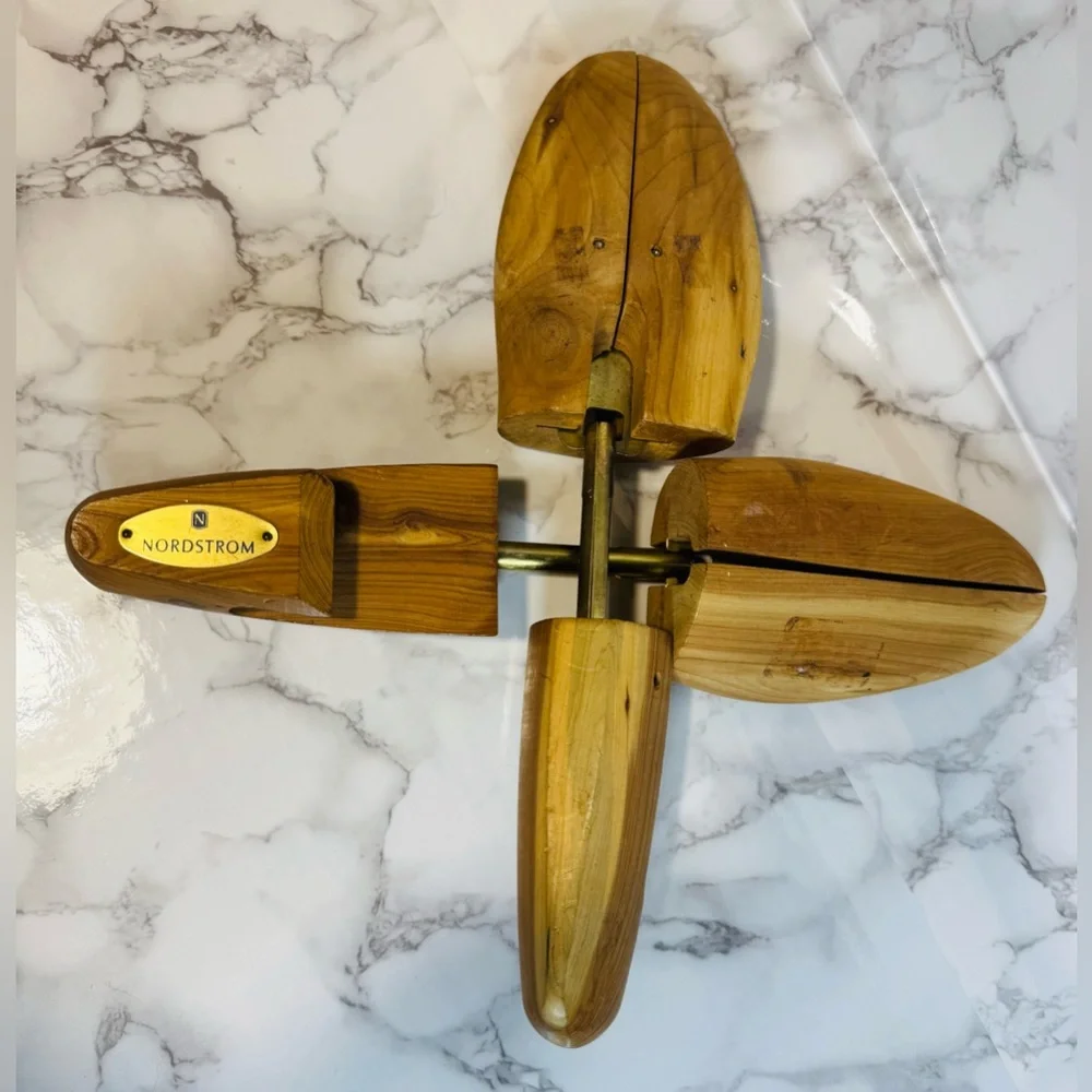 3 Sets of Shoe Trees - Picture 2 of 4